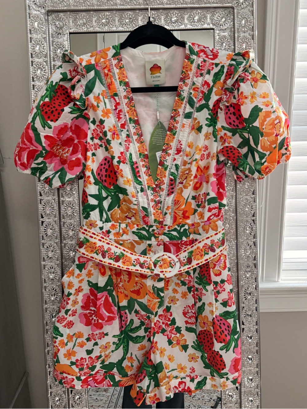 FARM Rio NWT flowerful sketch womens romper